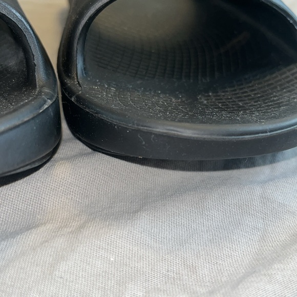 NWT OOFOS MEN OR WONEN UNISEX - Picture 5 of 5